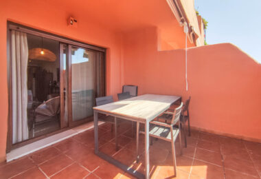 Stunning 3-bedroom beachfront apartment, Playa del Ángel