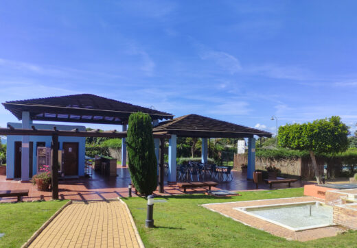 Stunning 3-bedroom beachfront apartment, Playa del Ángel