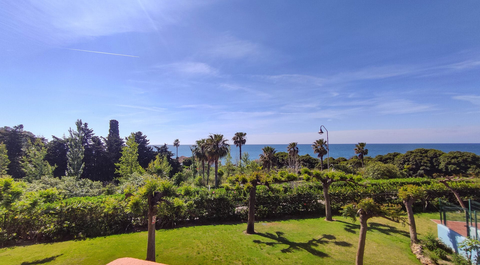 Stunning 3-bedroom beachfront apartment, Playa del Ángel