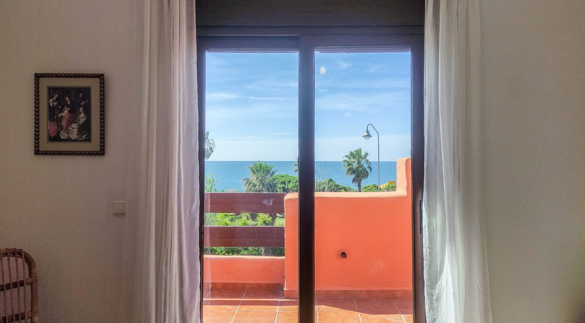 Stunning 3-bedroom beachfront apartment, Playa del Ángel