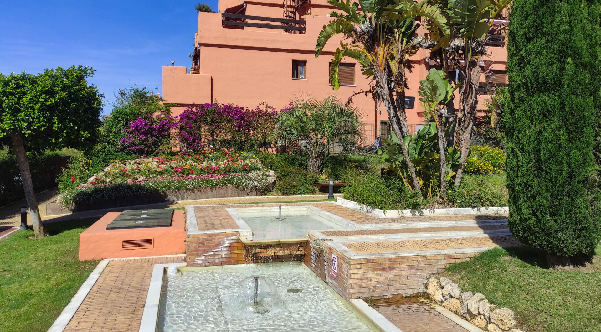 Stunning 3-bedroom beachfront apartment, Playa del Ángel