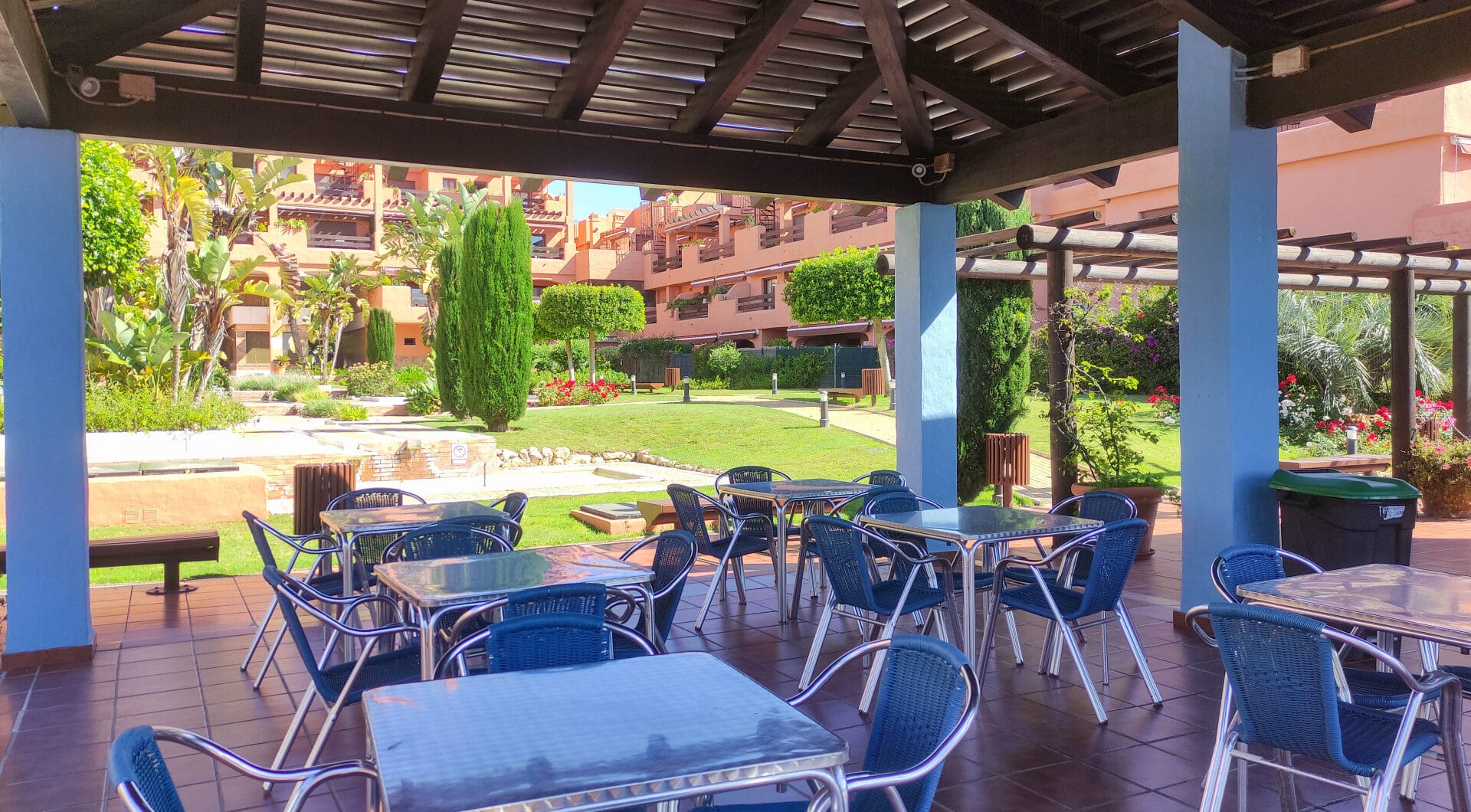 Stunning 3-bedroom beachfront apartment, Playa del Ángel