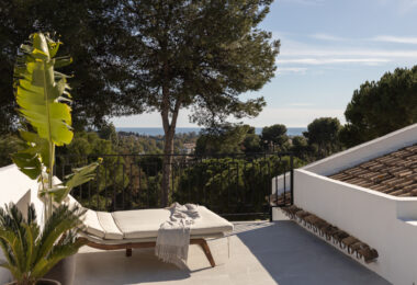 Semi-detached villa in Peñablanca, Nueva Andalucía
