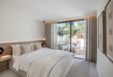 Semi-detached villa in Peñablanca, Nueva Andalucía