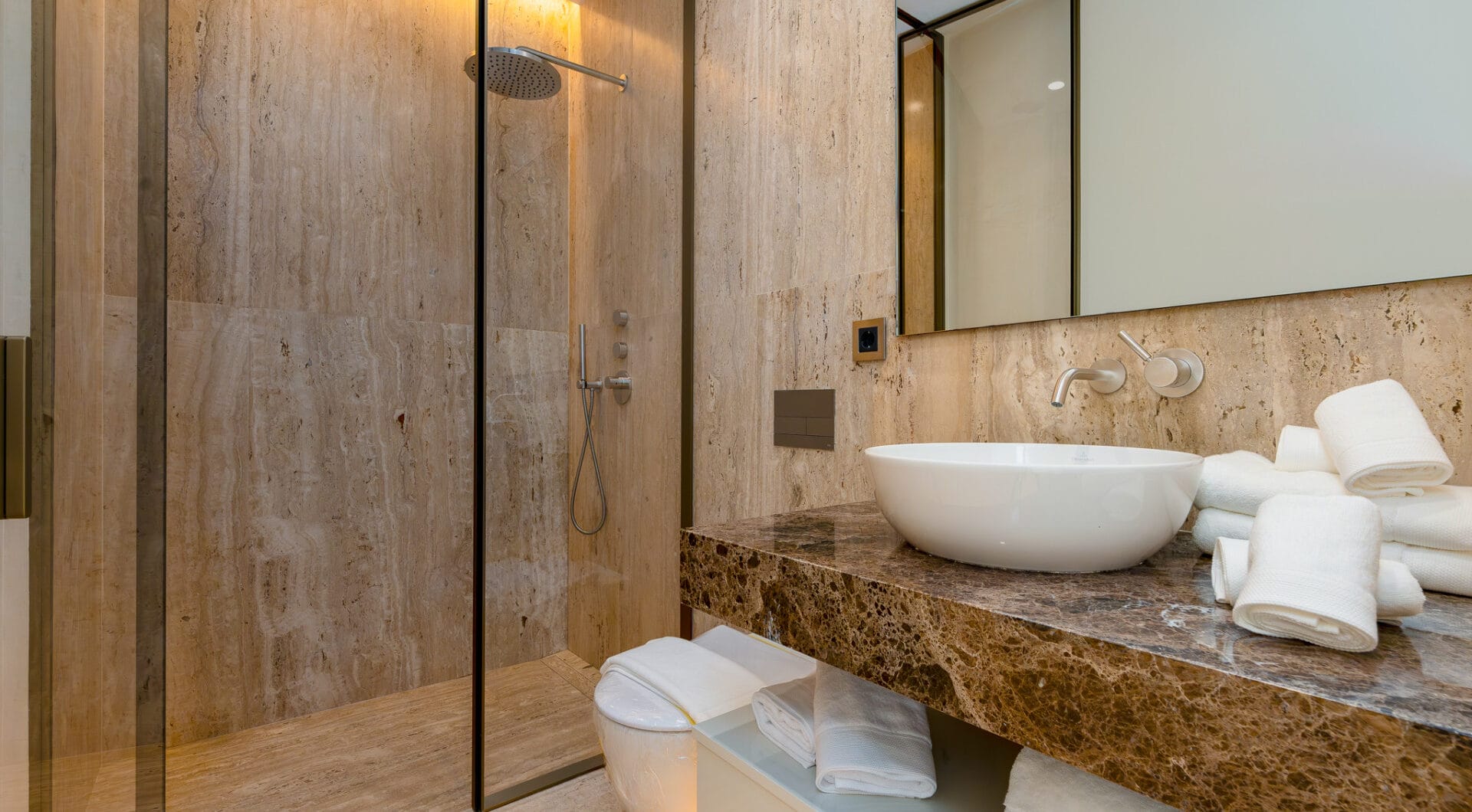 Stunning 4-Bedroom Ground Floor Apartment in Epic Phase 3, Marbella Golden Mile