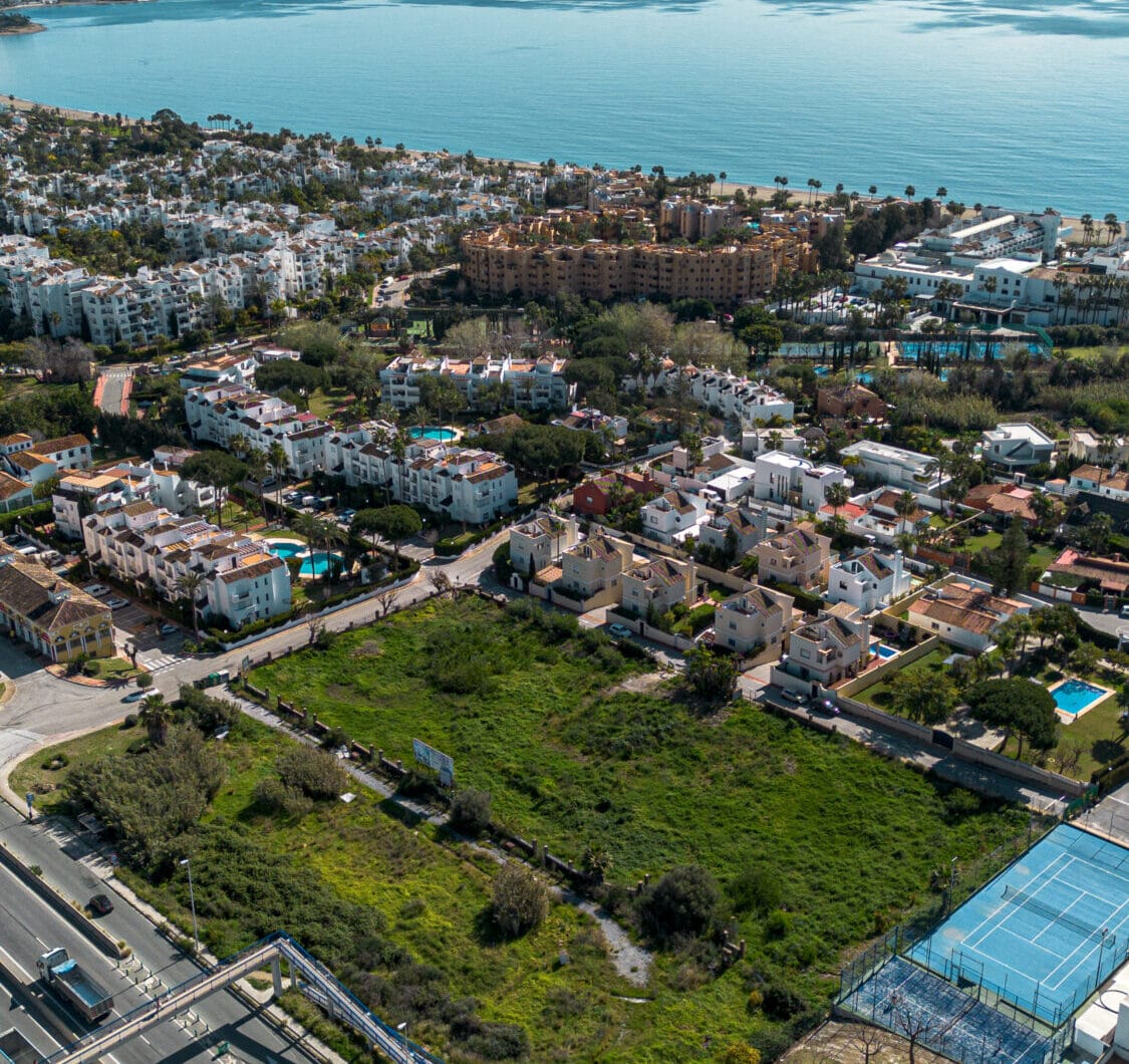 Plot in Cancelada for 10 villas