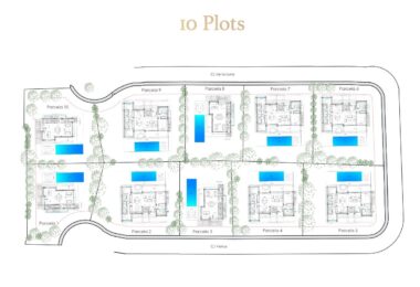 Plot in Cancelada for 10 villas