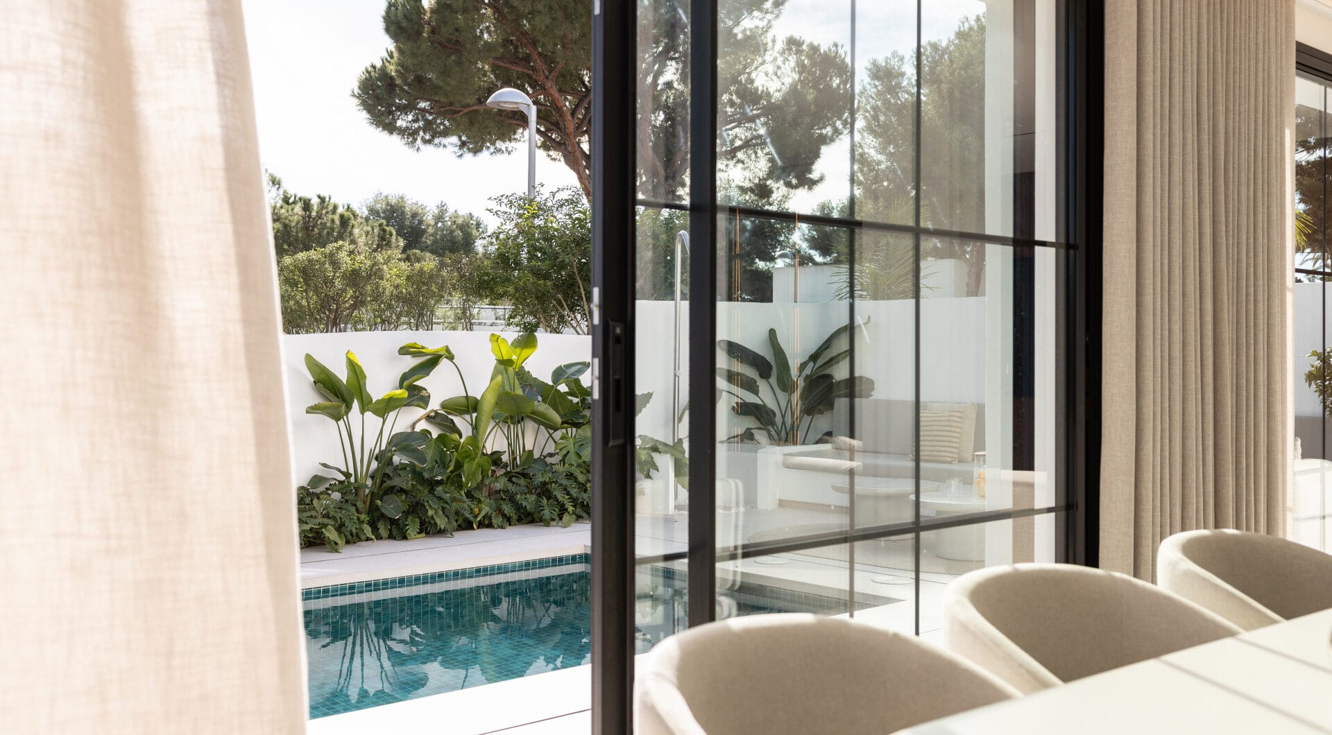 Semi-detached villa in Peñablanca, Nueva Andalucía