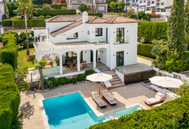 Villa in Marbella Country Club, Nueva Andalucía