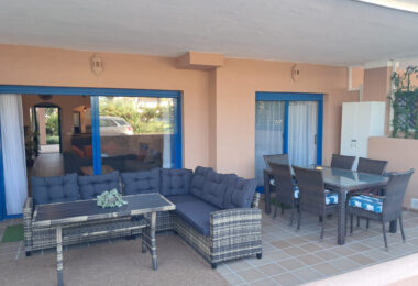 Elegant Ground Floor Apartment in Duquesa Suites, Manilva