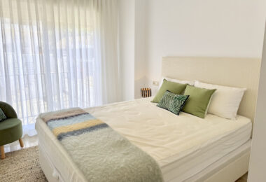 Elegant Three-Bedroom Apartment with Panoramic Views in La Mairena, Marbella East