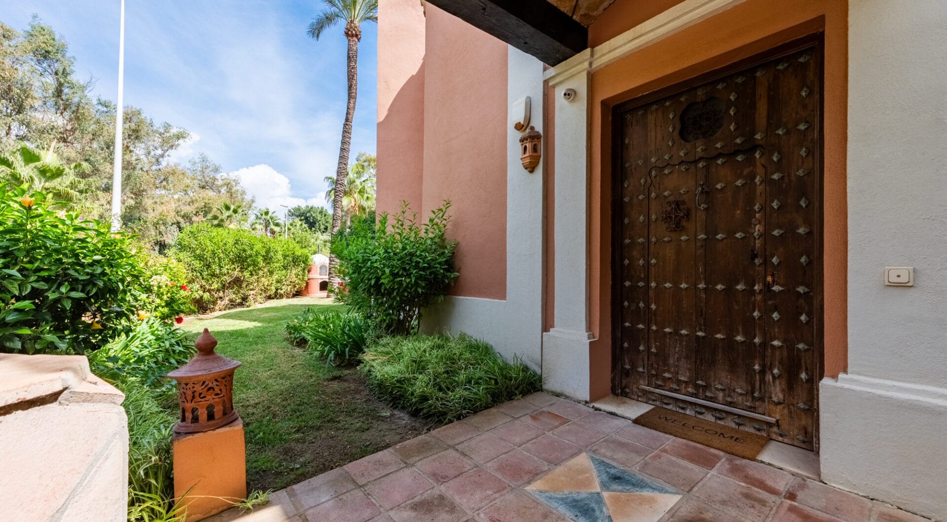 Unique Frontline Beach Villa in La Perla de la Bahía, Casares