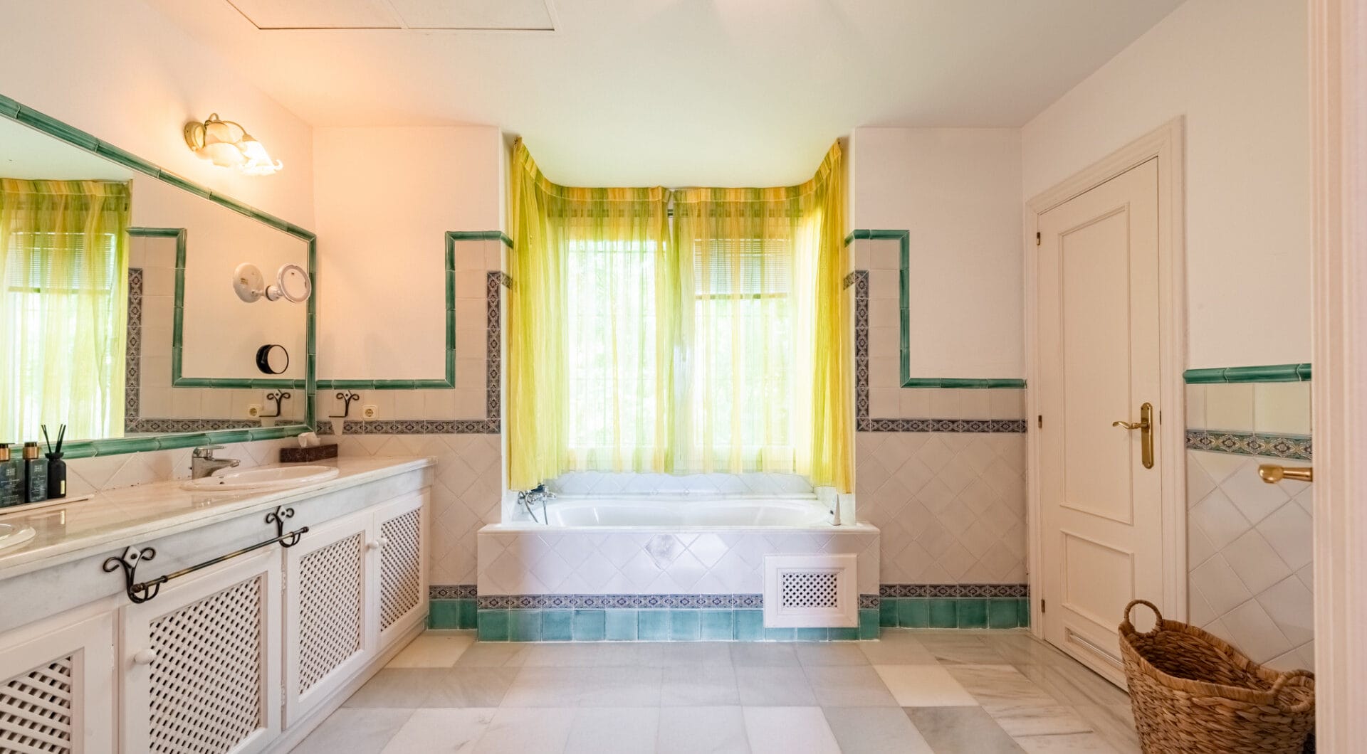 Unique Frontline Beach Villa in La Perla de la Bahía, Casares