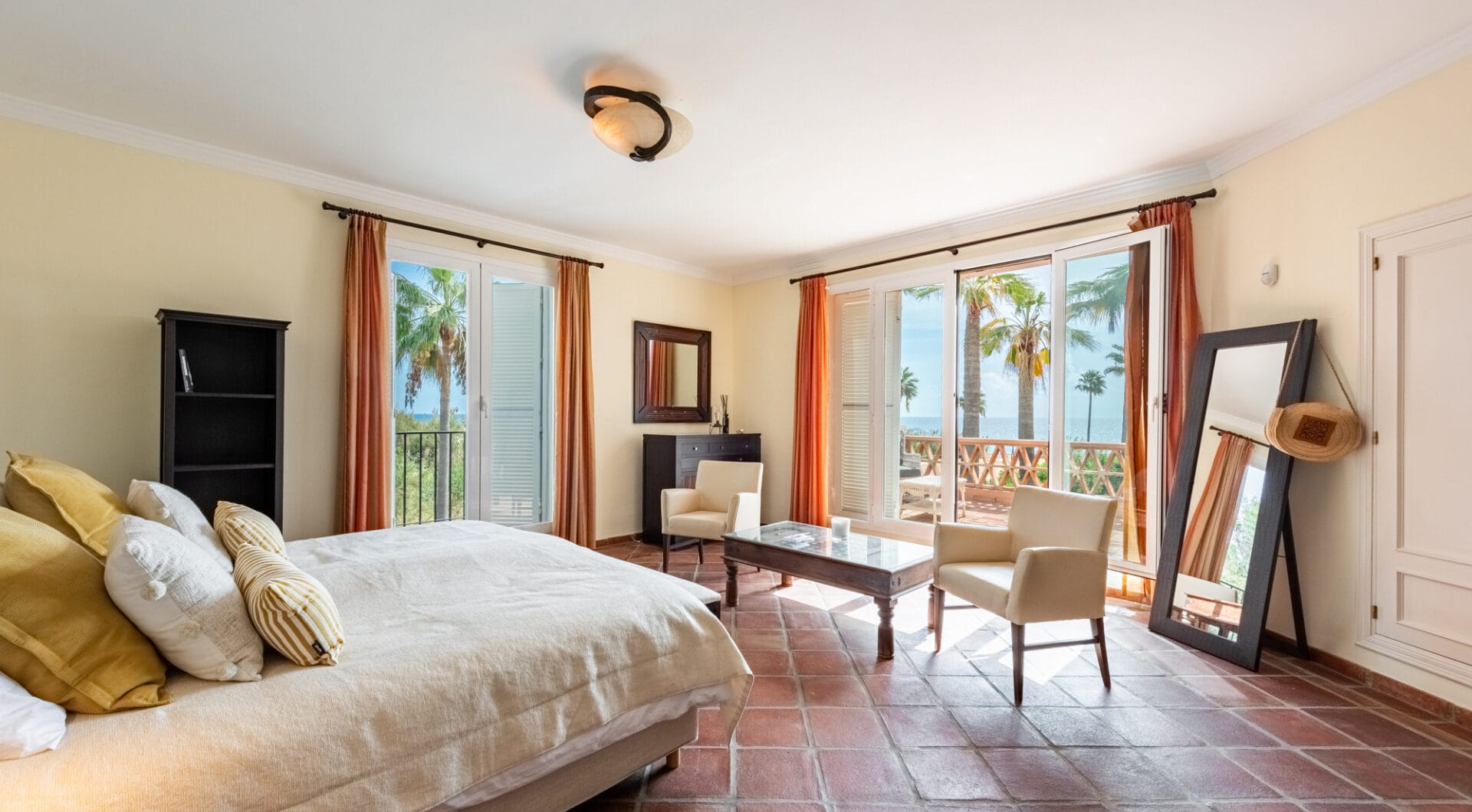 Unique Frontline Beach Villa in La Perla de la Bahía, Casares