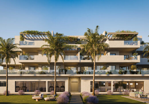 Alura Living Casares Costa, luxurious Mediterranean lifestyle between golf and the sea.