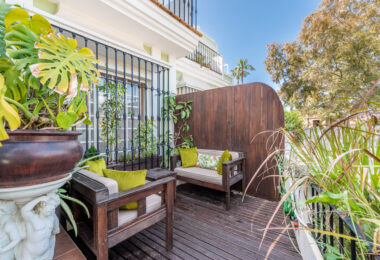 A cozy 2 bedroom townhouse located in a famous Aloha Pueblo, Nueva Andalucia.