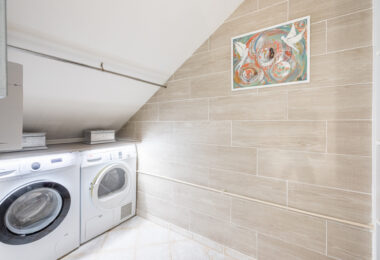 A cozy 2 bedroom townhouse located in a famous Aloha Pueblo, Nueva Andalucia.