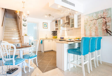 A cozy 2 bedroom townhouse located in a famous Aloha Pueblo, Nueva Andalucia.