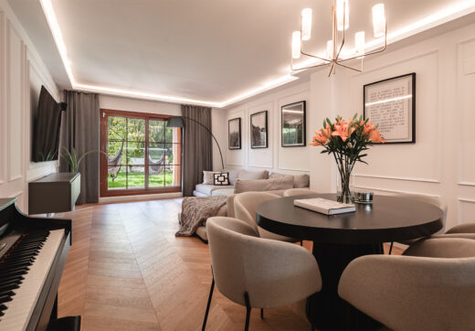 Fully renovated garden apartment in Gazules del Sol, a gated complex close to amenities in Benahavís