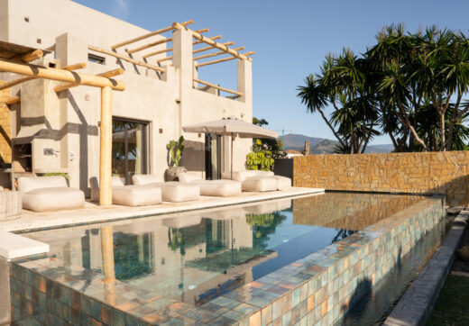 Single Luxury Villa in Selwo: Fusion of Exotic Styles with Sea Views