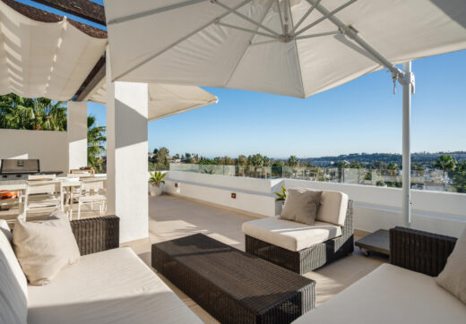 Elegant duplex penthouse in Aloha, Marbella with 3 bedrooms