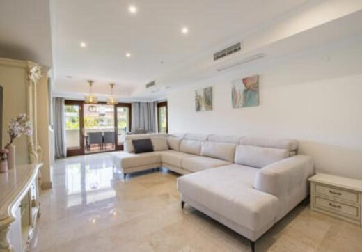 Apartment for sale in  Marbella