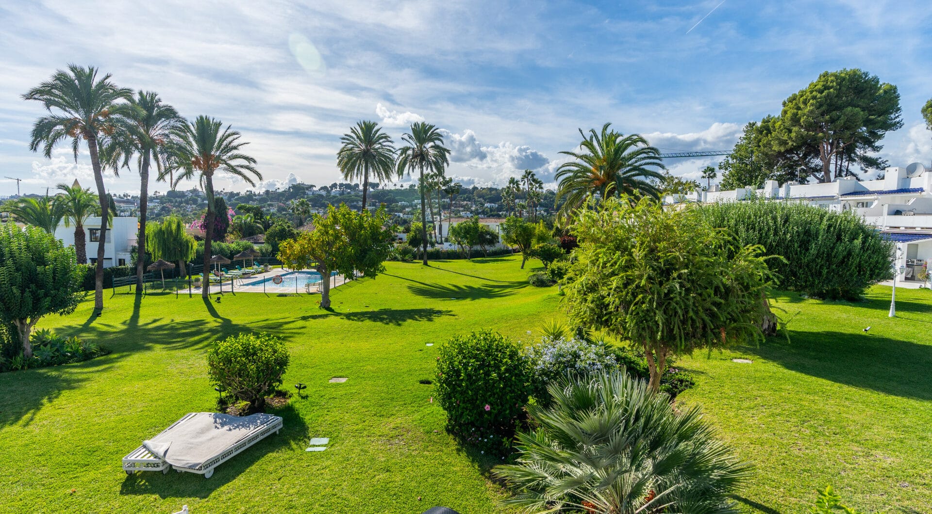 Casa Preciosa, a fully refurbished 4-bedroom, spacious townhouse in The Golf Valley of Nueva Andalucia, Marbella
