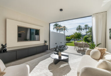 Casa Preciosa, a fully refurbished 4-bedroom, spacious townhouse in The Golf Valley of Nueva Andalucia, Marbella