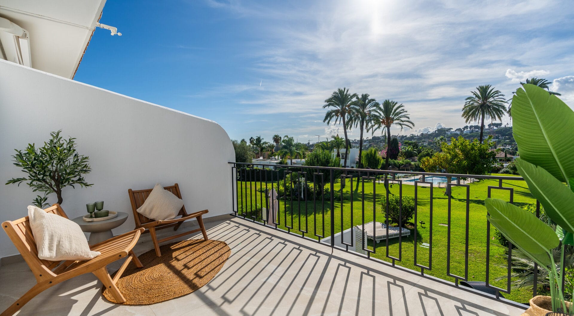 Casa Preciosa, a fully refurbished 4-bedroom, spacious townhouse in The Golf Valley of Nueva Andalucia, Marbella