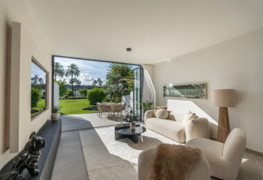 Casa Preciosa, a fully refurbished 4-bedroom, spacious townhouse in The Golf Valley of Nueva Andalucia, Marbella
