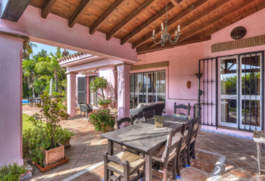 Charming five-bedroom Andalusian style villa in the gated community Puerto de Los Almendros, Benahavis with guest apartment