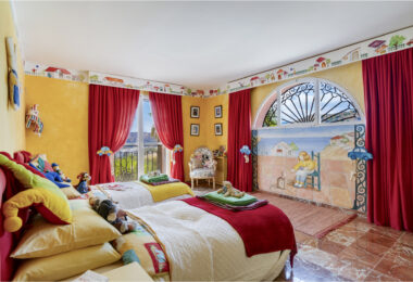 Charming five-bedroom Andalusian style villa in the gated community Puerto de Los Almendros, Benahavis with guest apartment