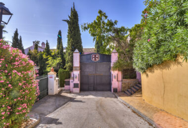 Charming five-bedroom Andalusian style villa in the gated community Puerto de Los Almendros, Benahavis with guest apartment