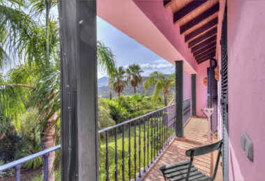 Charming five-bedroom Andalusian style villa in the gated community Puerto de Los Almendros, Benahavis with guest apartment