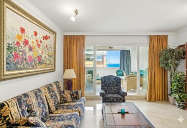 Exclusive Beachfront Two-Bedroom South-Facing Apartment with Sea Views in La Herradura, Marbella