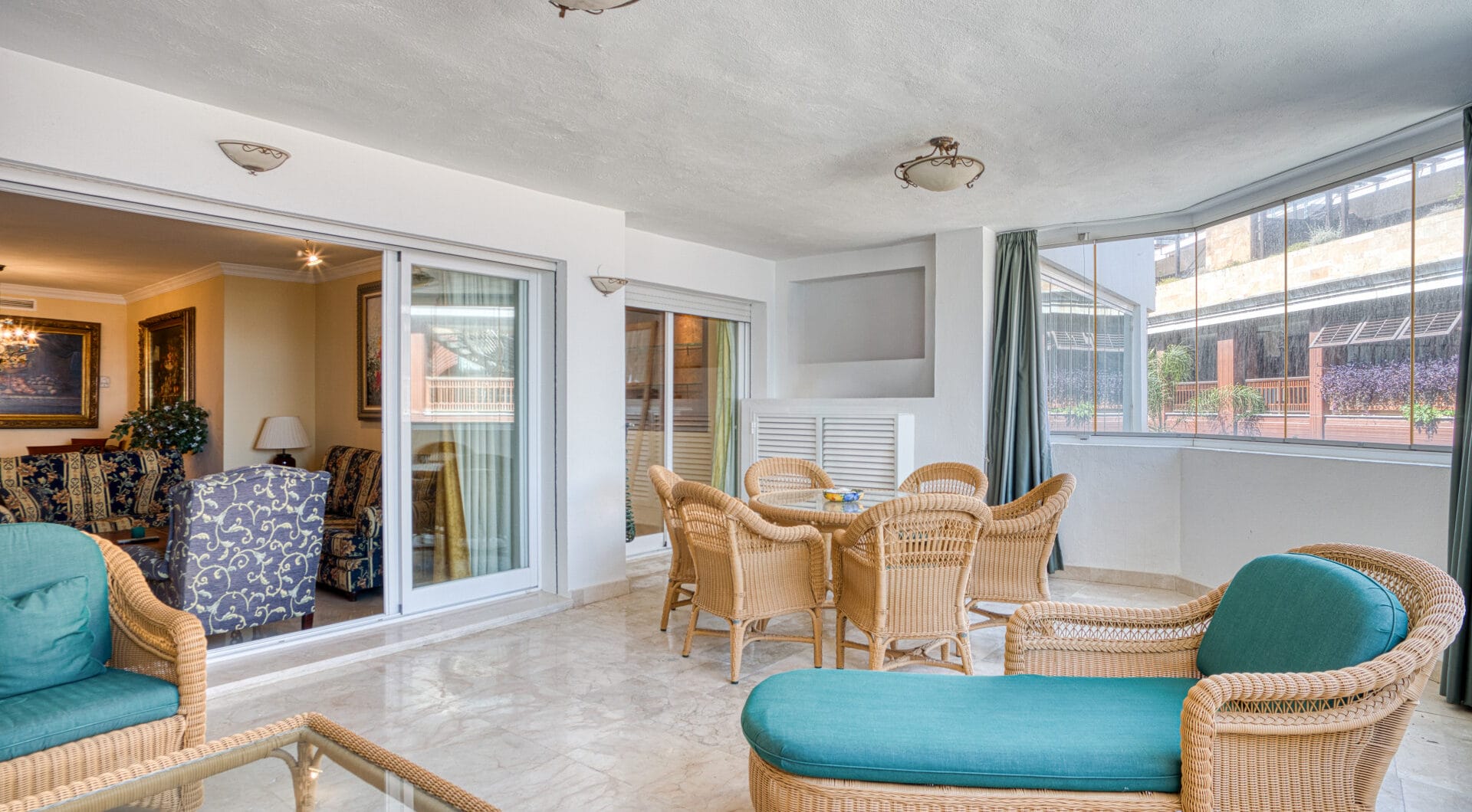 Exclusive Beachfront Two-Bedroom South-Facing Apartment with Sea Views in La Herradura, Marbella