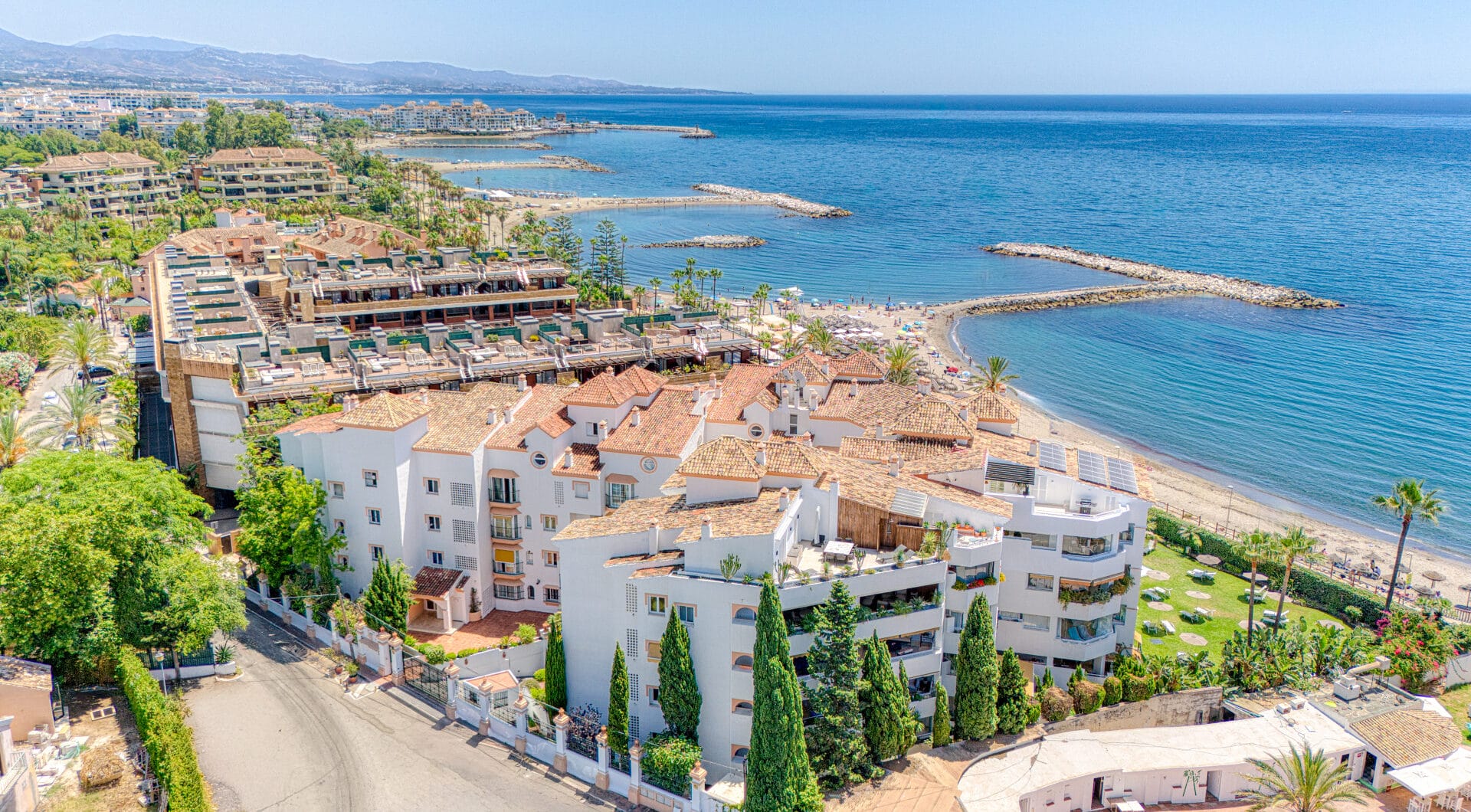 Exclusive Beachfront Two-Bedroom South-Facing Apartment with Sea Views in La Herradura, Marbella