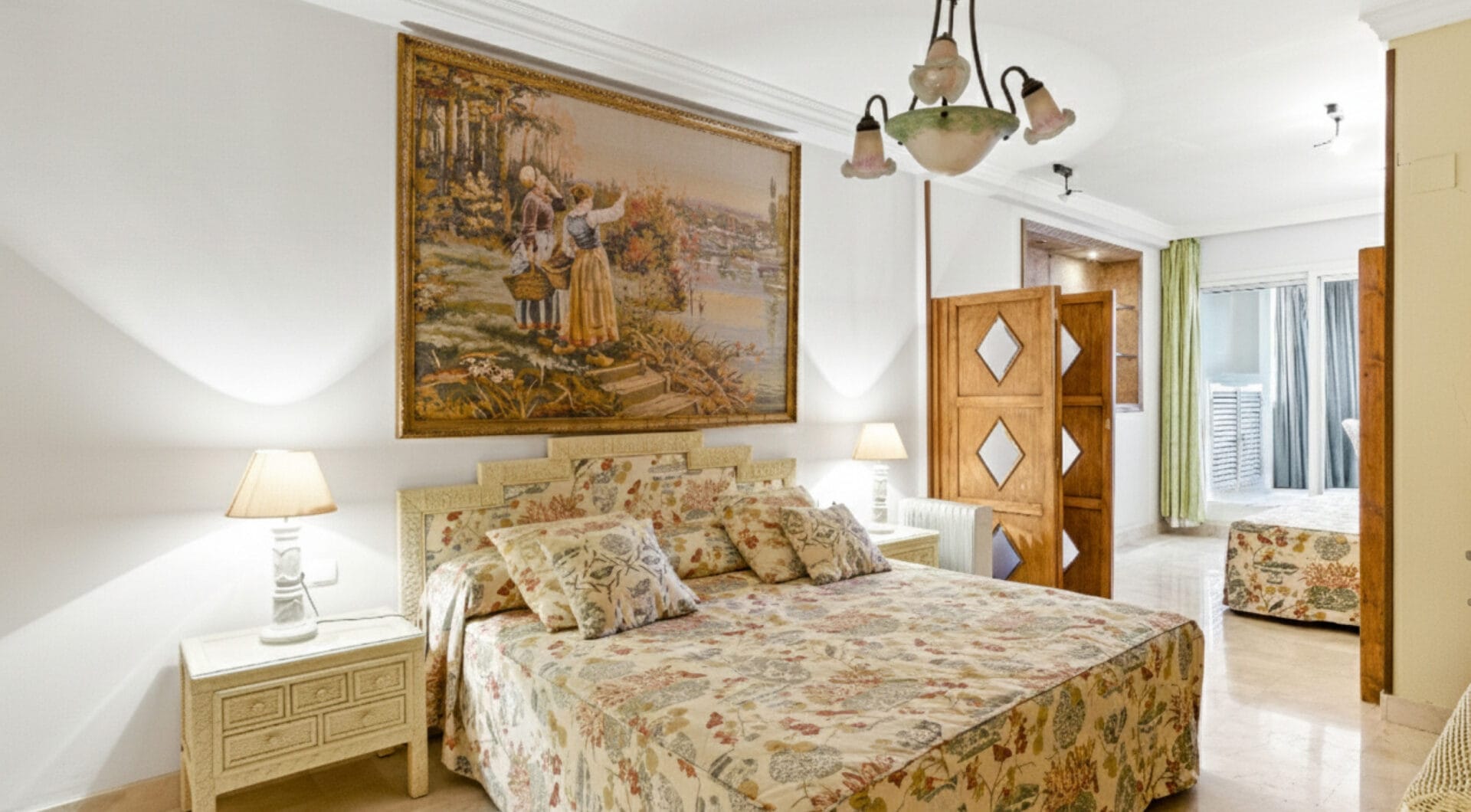Exclusive Beachfront Two-Bedroom South-Facing Apartment with Sea Views in La Herradura, Marbella