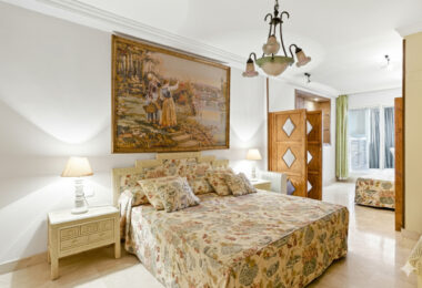 Exclusive Beachfront Two-Bedroom South-Facing Apartment with Sea Views in La Herradura, Marbella