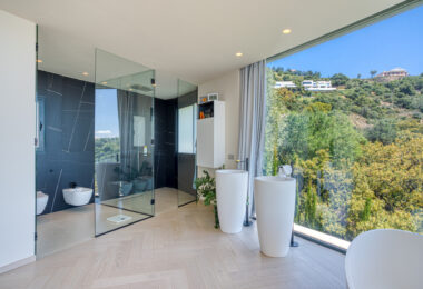 Outstanding, five bedroom Villa located in Altos de Los Monteros with panoramic sea views