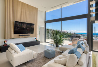 Outstanding, five bedroom Villa located in Altos de Los Monteros with panoramic sea views