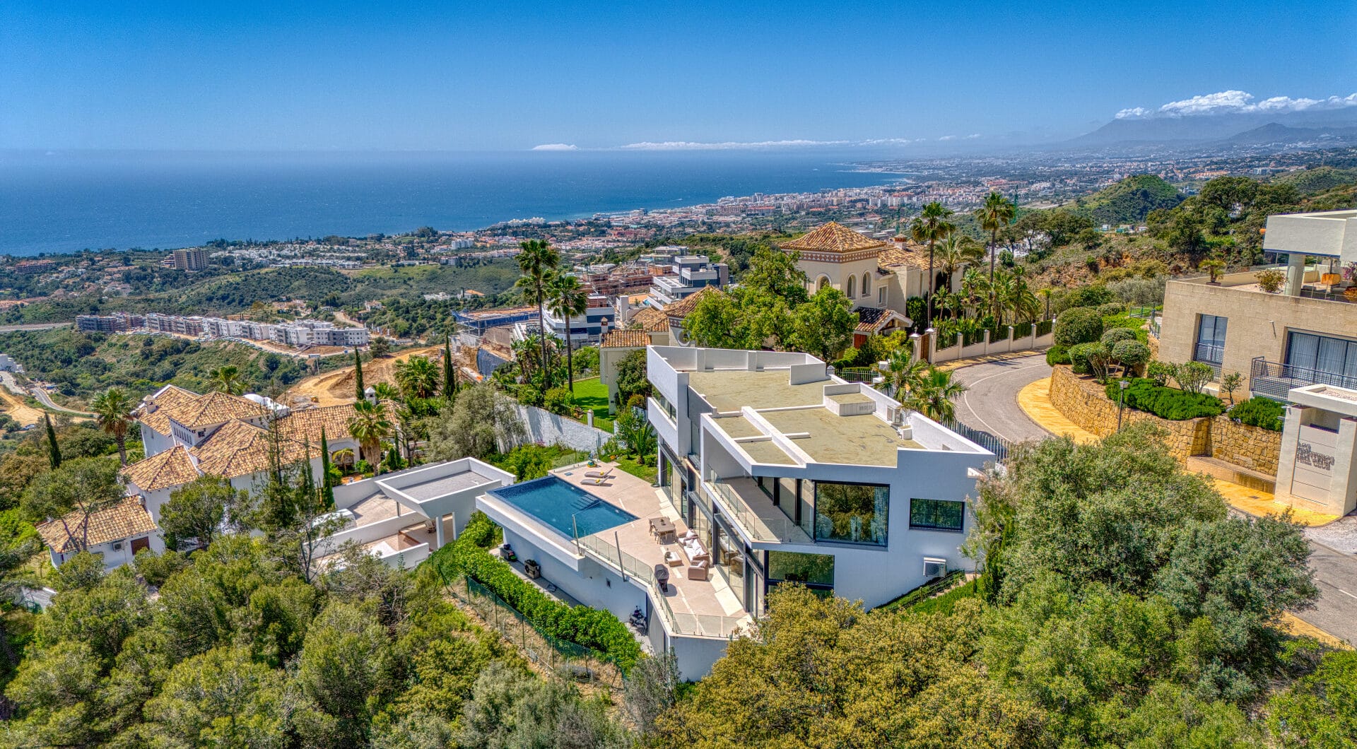 Outstanding, five bedroom Villa located in Altos de Los Monteros with panoramic sea views