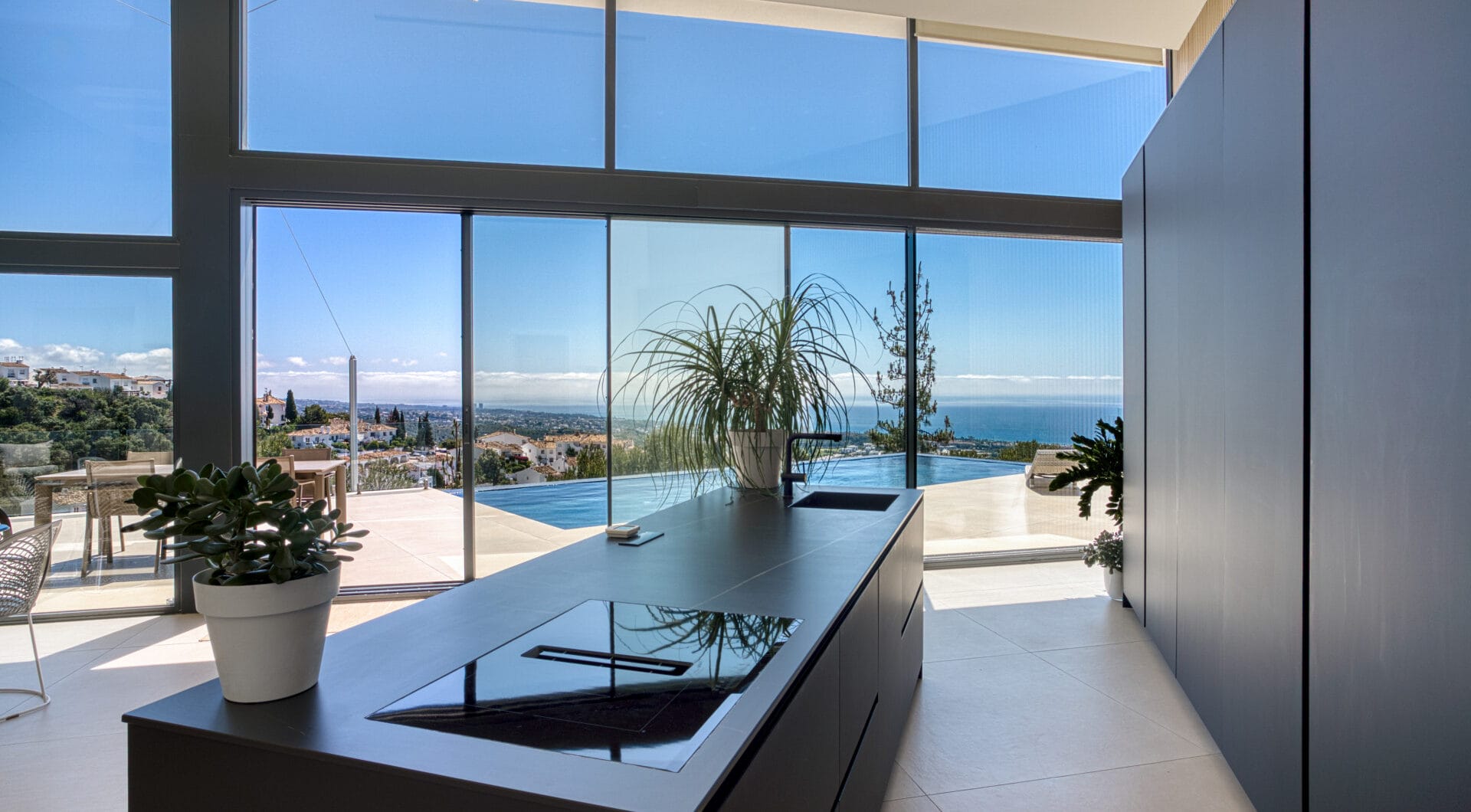 Outstanding, five bedroom Villa located in Altos de Los Monteros with panoramic sea views