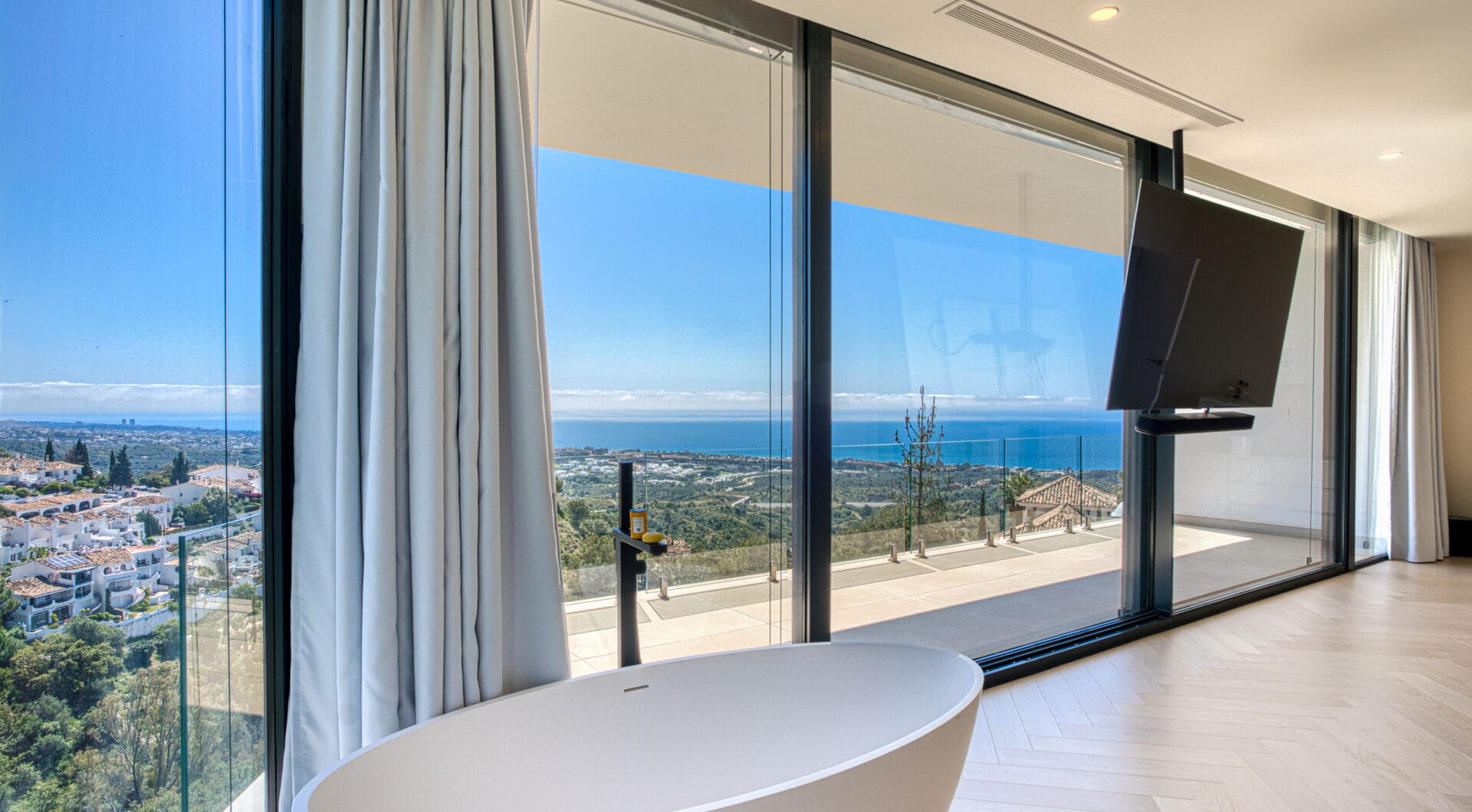 Outstanding, five bedroom Villa located in Altos de Los Monteros with panoramic sea views