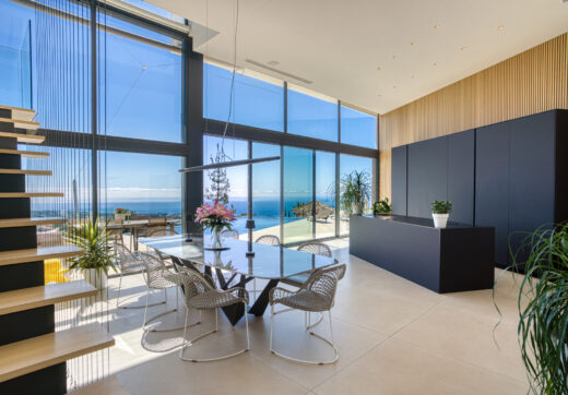 Outstanding, five bedroom Villa located in Altos de Los Monteros with panoramic sea views