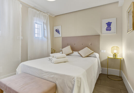 Two-bedroom, east-facing apartment with sea and mountain views, located in the heart of Puerto Banús.
