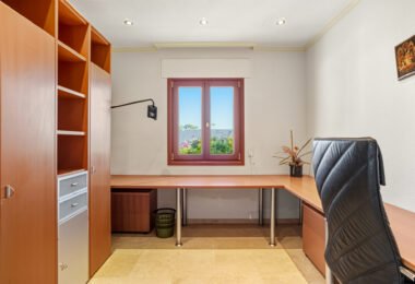 Elegant, southeast facing five bedroom Villa located on the New Golden Mile in Estepona, just steps from the beach