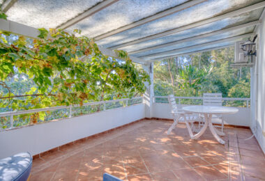 Elegant, southeast facing five bedroom Villa located on the New Golden Mile in Estepona, just steps from the beach