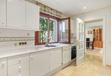 Elegant, southeast facing five bedroom Villa located on the New Golden Mile in Estepona, just steps from the beach