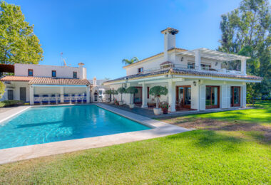 Elegant, southeast facing five bedroom Villa located on the New Golden Mile in Estepona, just steps from the beach